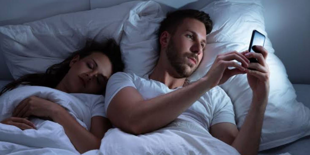Signs Your Husband Is Cheating